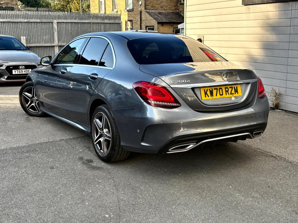 MERCEDES-BENZ C CLASS