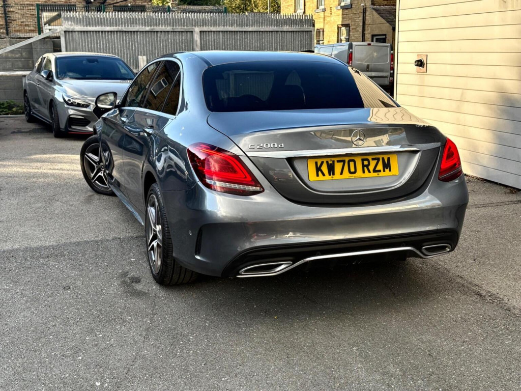 MERCEDES-BENZ C CLASS