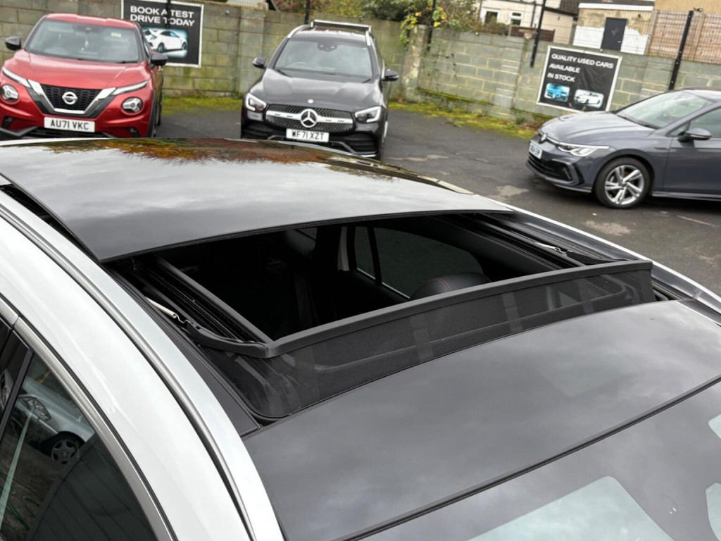 MERCEDES-BENZ GLA CLASS