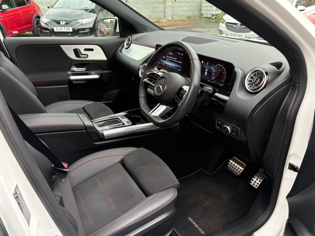 MERCEDES-BENZ GLA CLASS