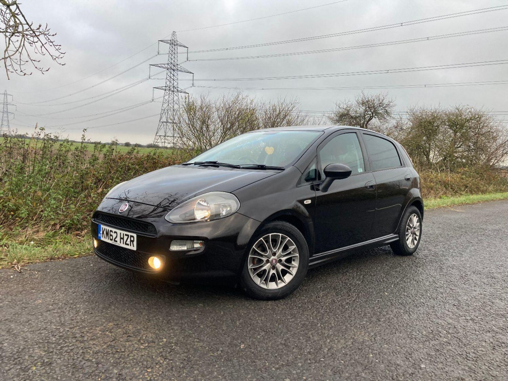 View FIAT PUNTO 1.4 Punto 5-door 1.4 8v 75 Gbt