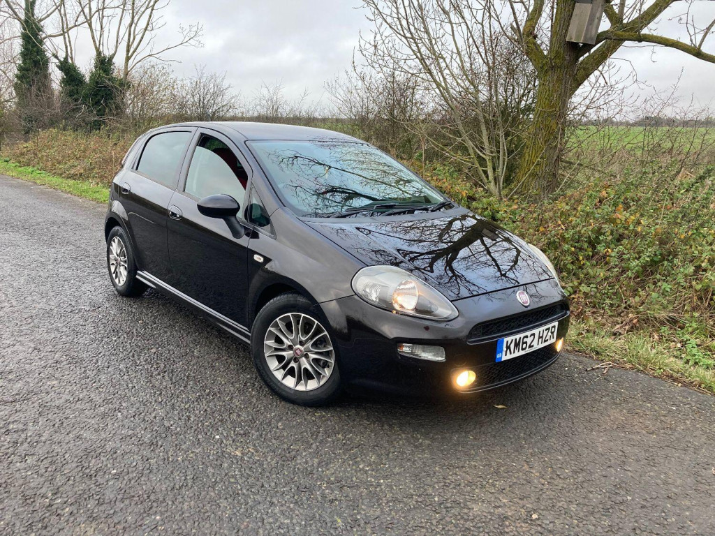 View FIAT PUNTO 1.4 Punto 5-door 1.4 8v 75 Gbt
