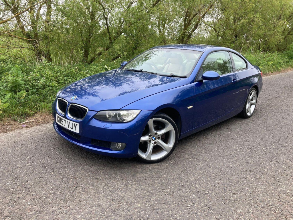 View BMW 3 SERIES 2.0 320i SE Coupe