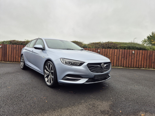 VAUXHALL INSIGNIA