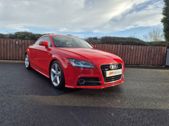 AUDI TT