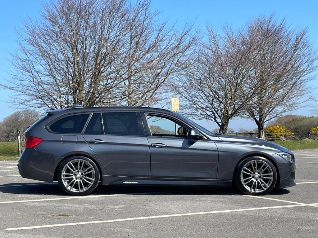 BMW 3 SERIES