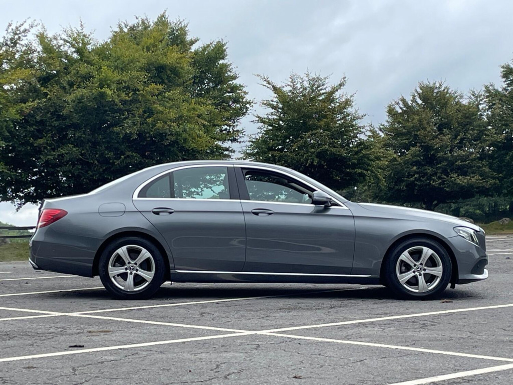 MERCEDES-BENZ E CLASS