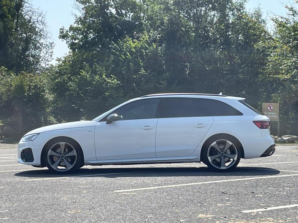 AUDI A4 AVANT