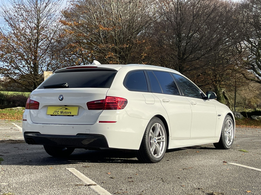 BMW 5 SERIES