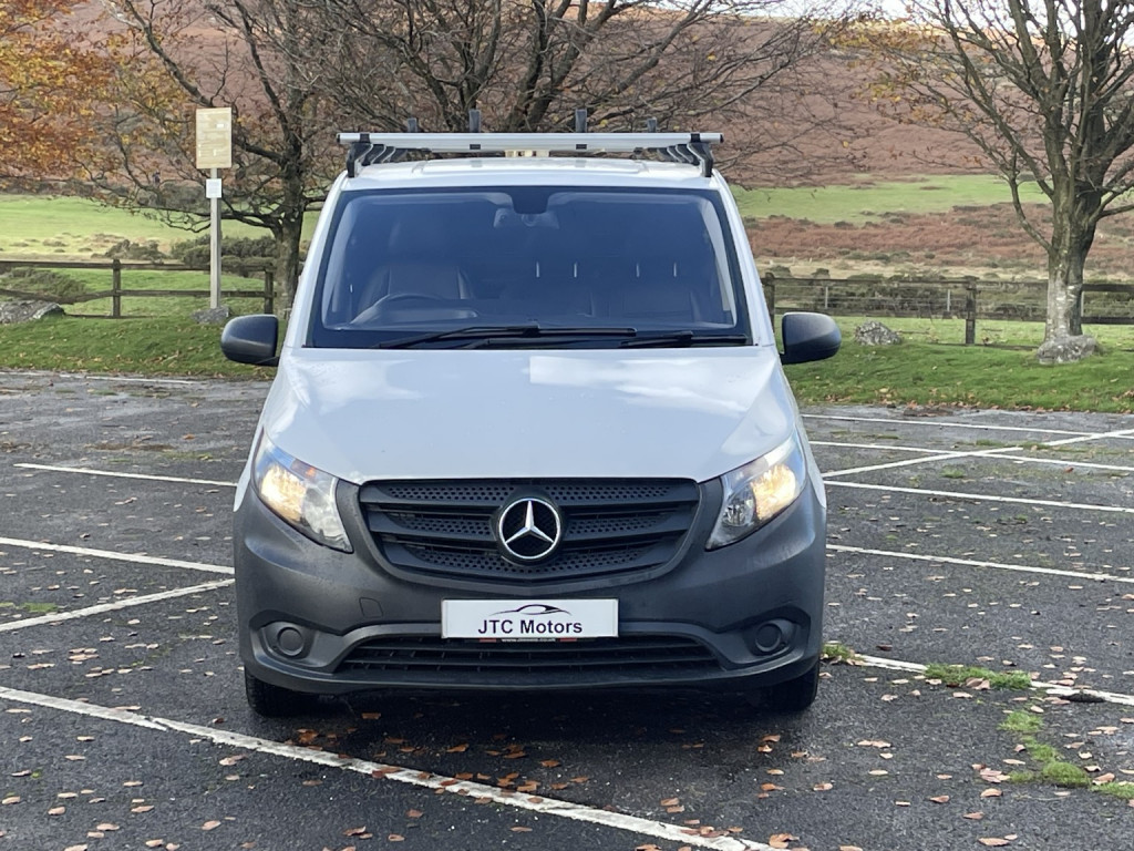 MERCEDES-BENZ VITO