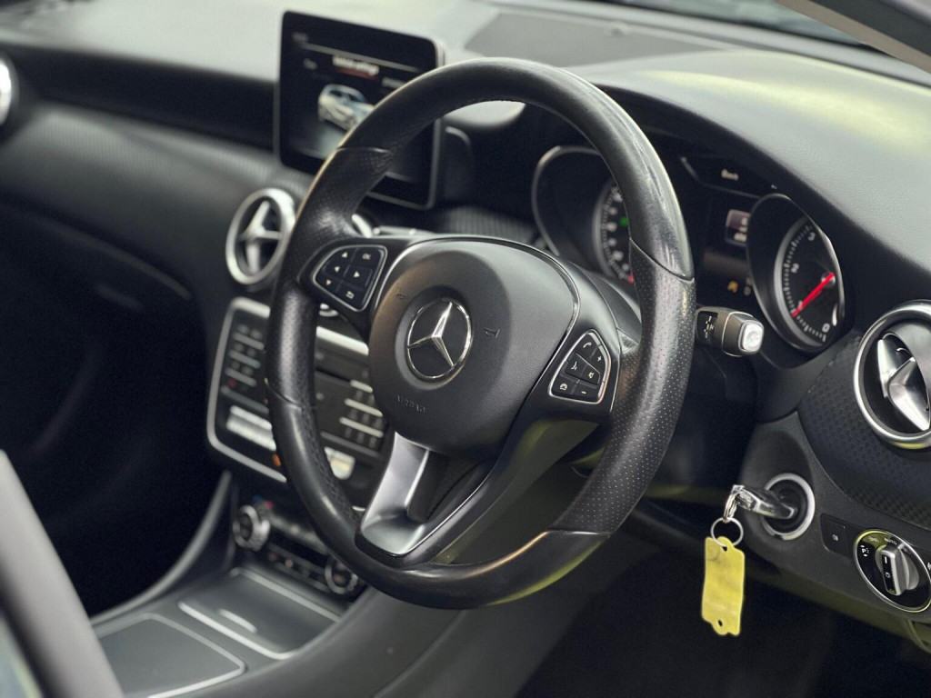 MERCEDES-BENZ A CLASS