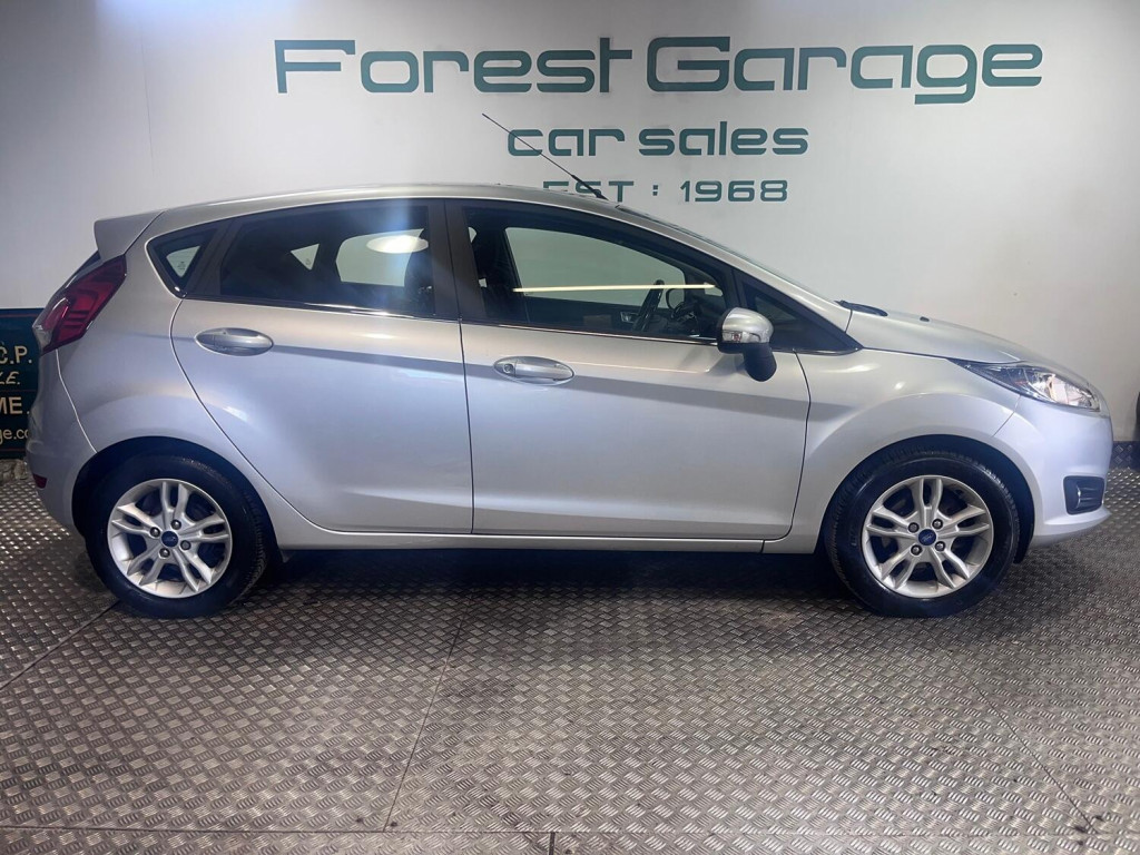 View FORD FIESTA 1.0 T EcoBoost Zetec