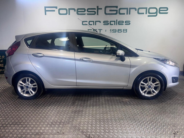 FORD FIESTA 1.0 T EcoBoost Zetec