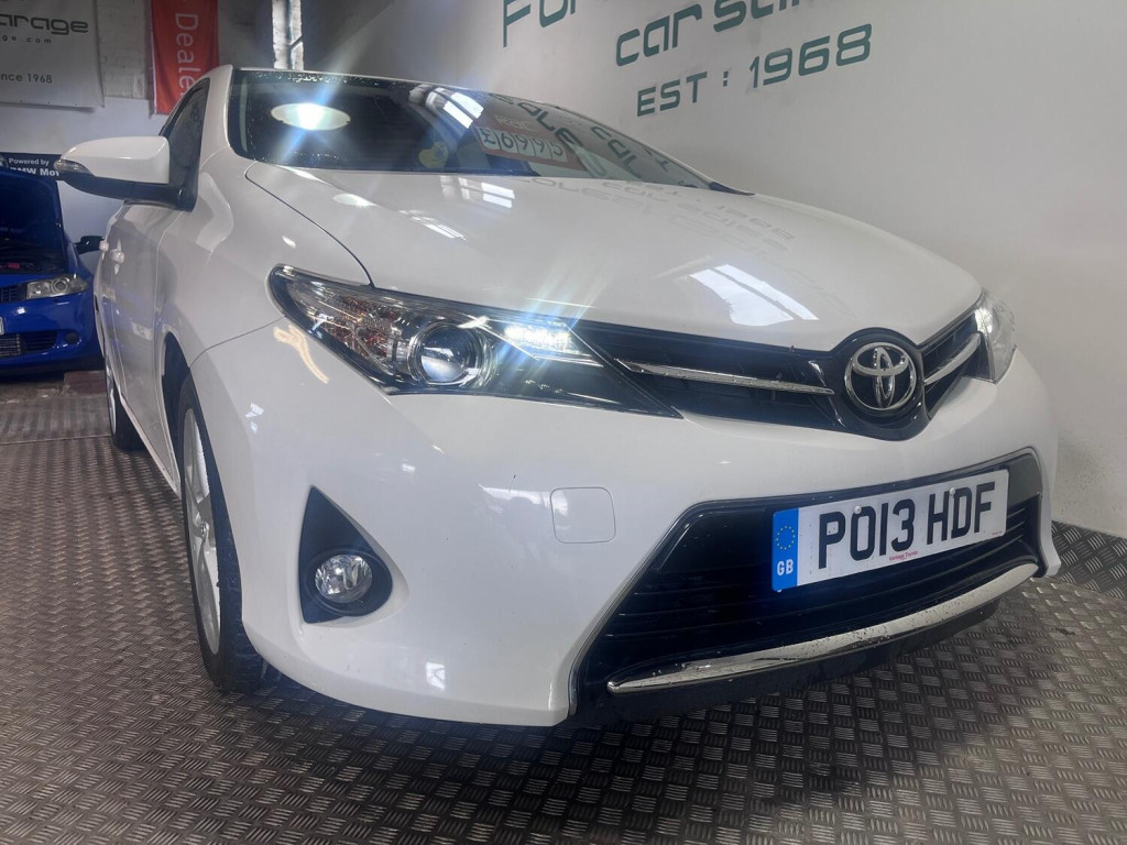View TOYOTA AURIS 1.6 V-Matic Sport