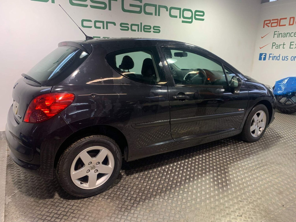 PEUGEOT 207