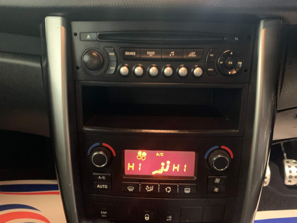 PEUGEOT 207 CC