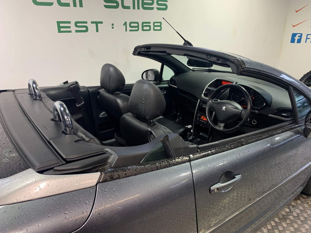 PEUGEOT 207 CC