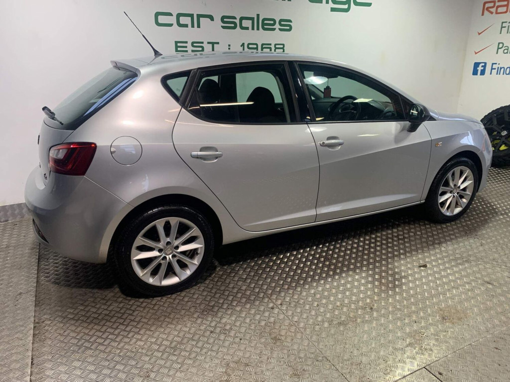 SEAT IBIZA