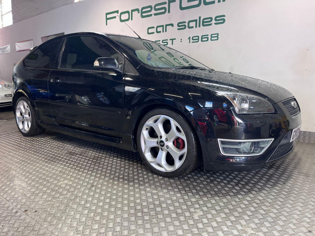 View FORD FOCUS ST-3