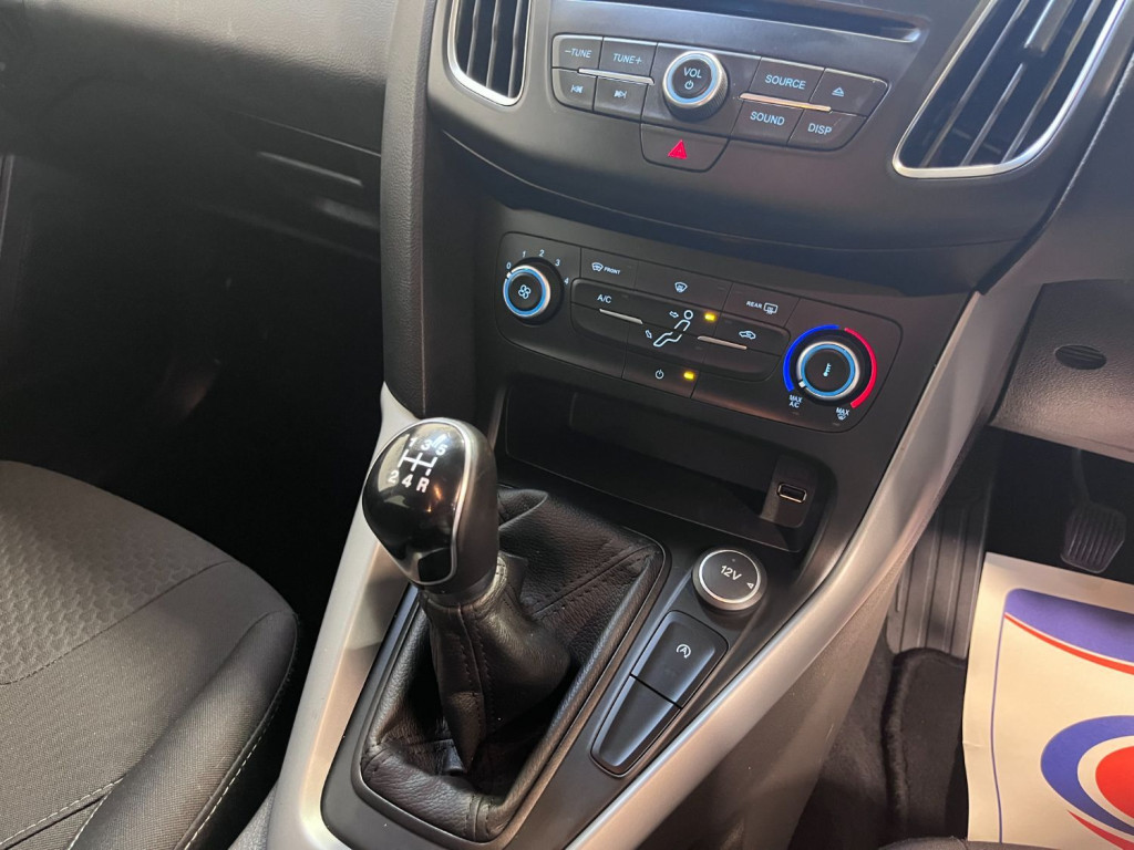 FORD FOCUS