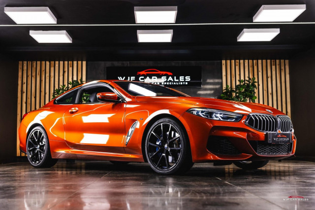 BMW 8 SERIES