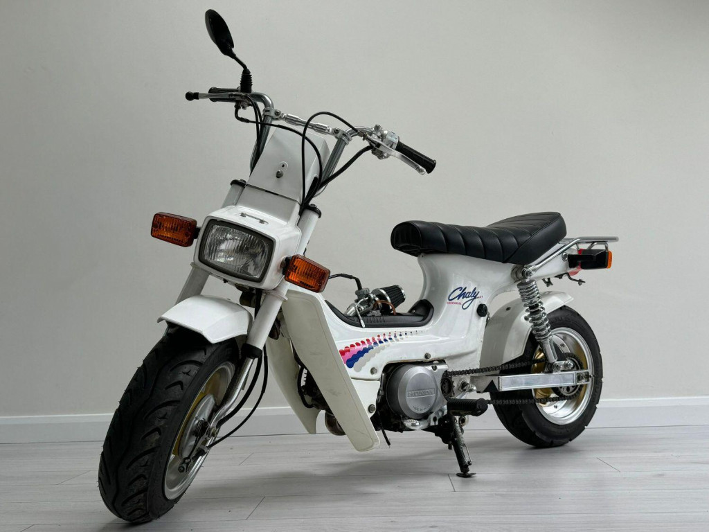 HONDA CHALY