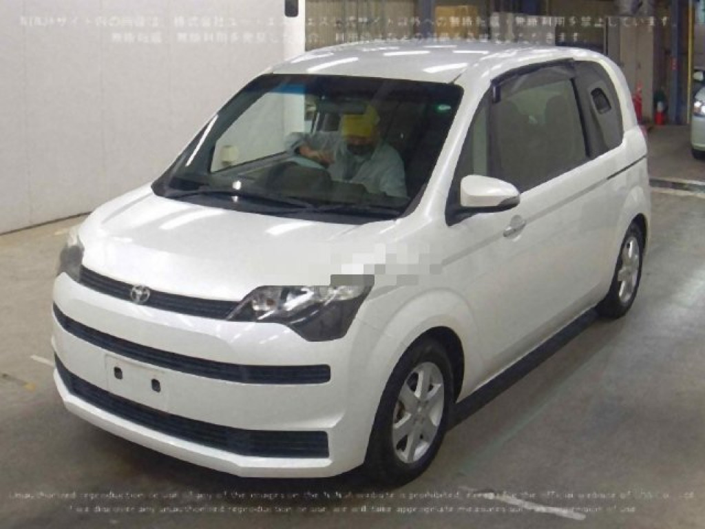 TOYOTA SPADE