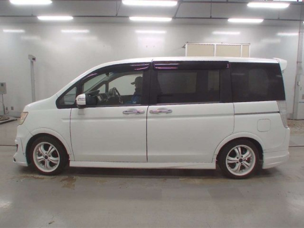 HONDA STEPWAGON