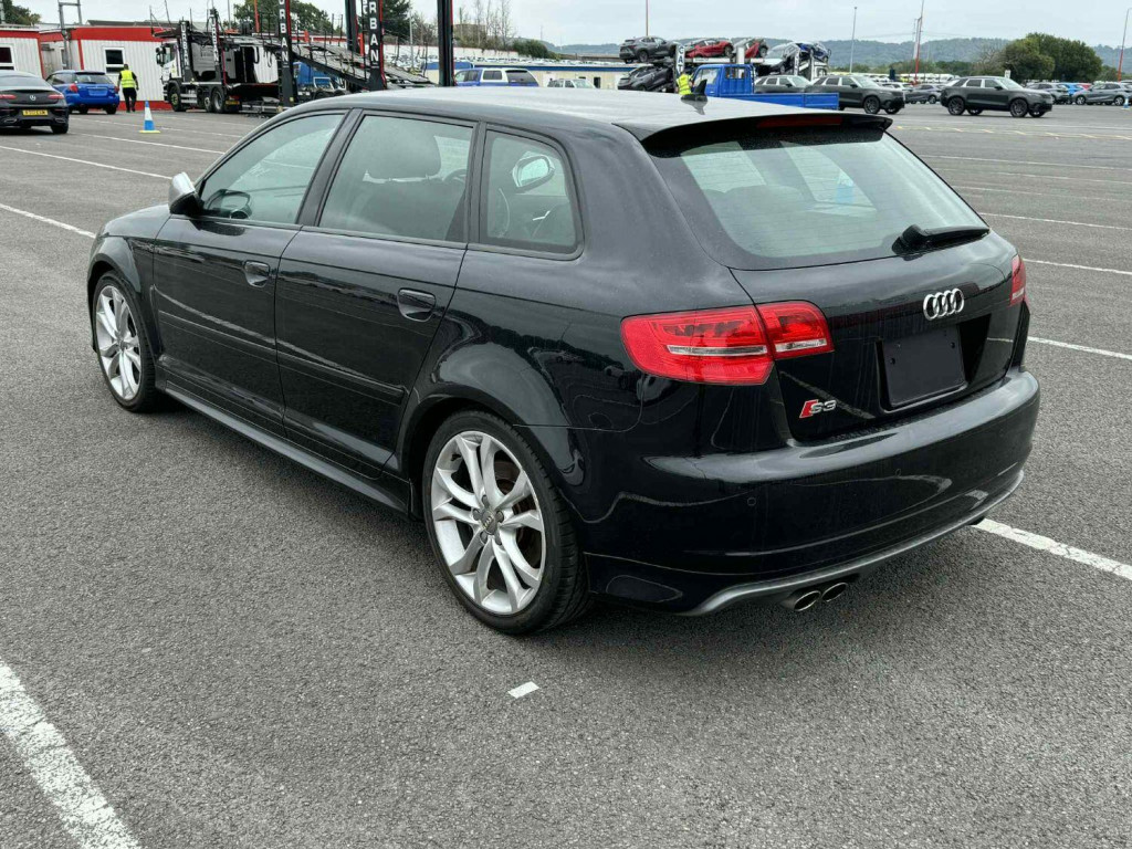 AUDI S3