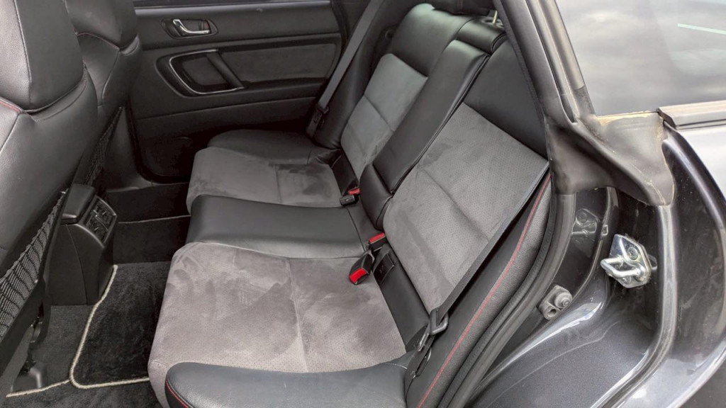 SUBARU LEGACY