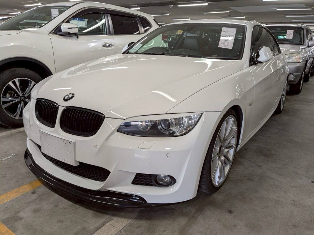 BMW 3 SERIES
