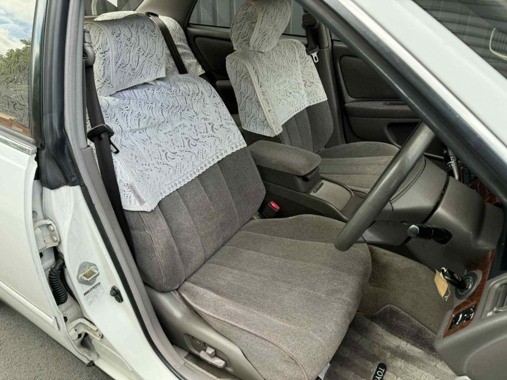 TOYOTA MARK II