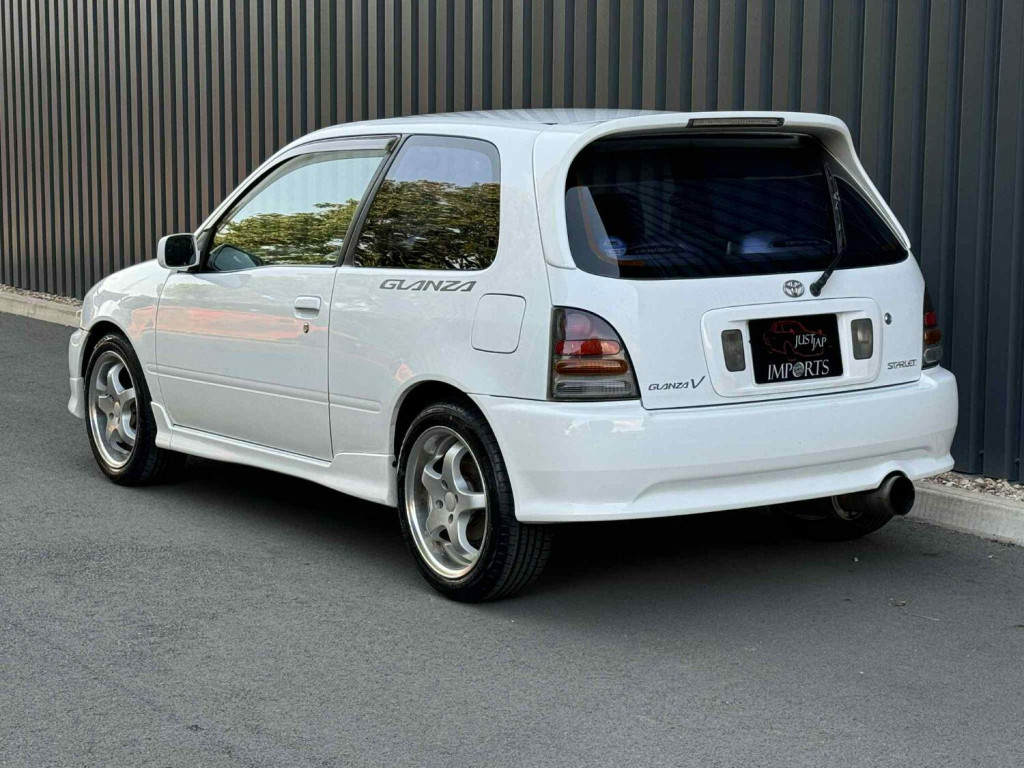 TOYOTA STARLET