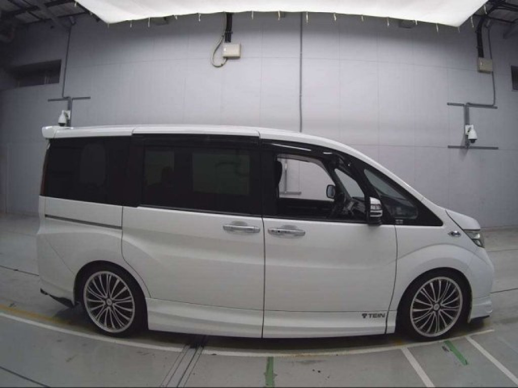 HONDA STEPWAGON
