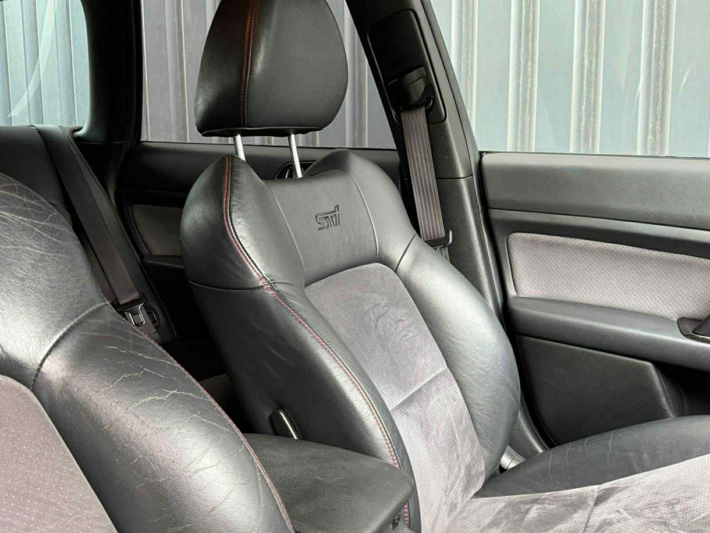 SUBARU LEGACY
