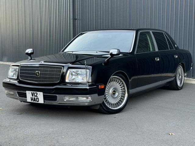 TOYOTA CENTURY