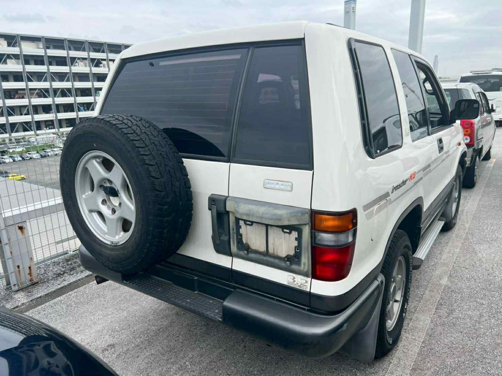ISUZU BIGHORN