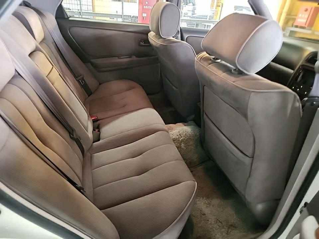 TOYOTA CRESTA