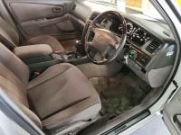 TOYOTA CRESTA