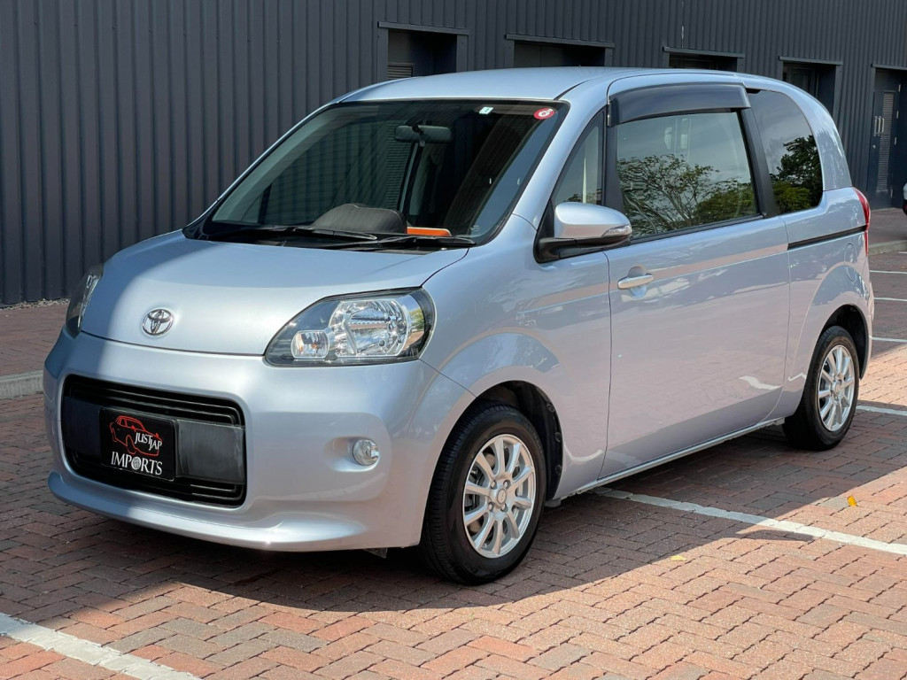 TOYOTA PORTE