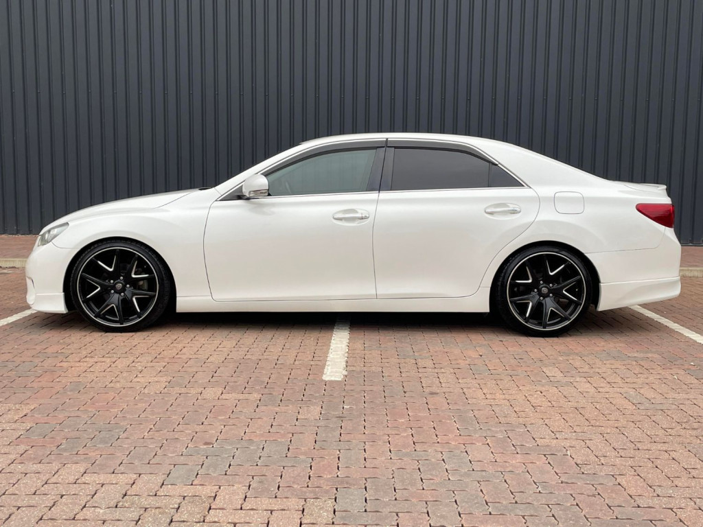 TOYOTA MARK X