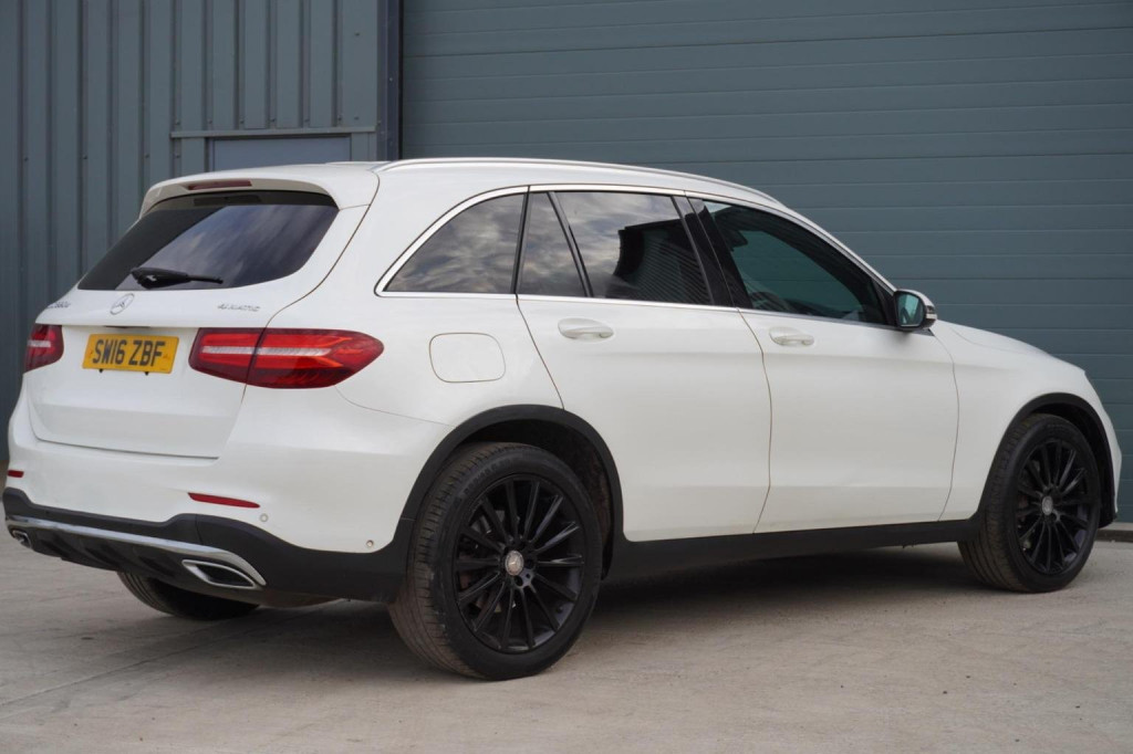 MERCEDES-BENZ GLC