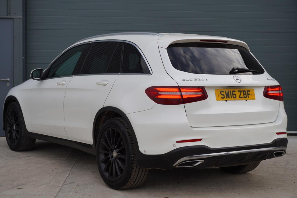 MERCEDES-BENZ GLC