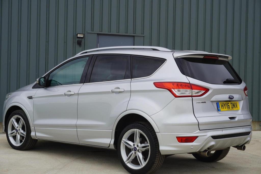 FORD KUGA