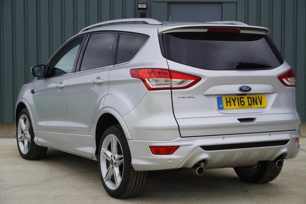 FORD KUGA