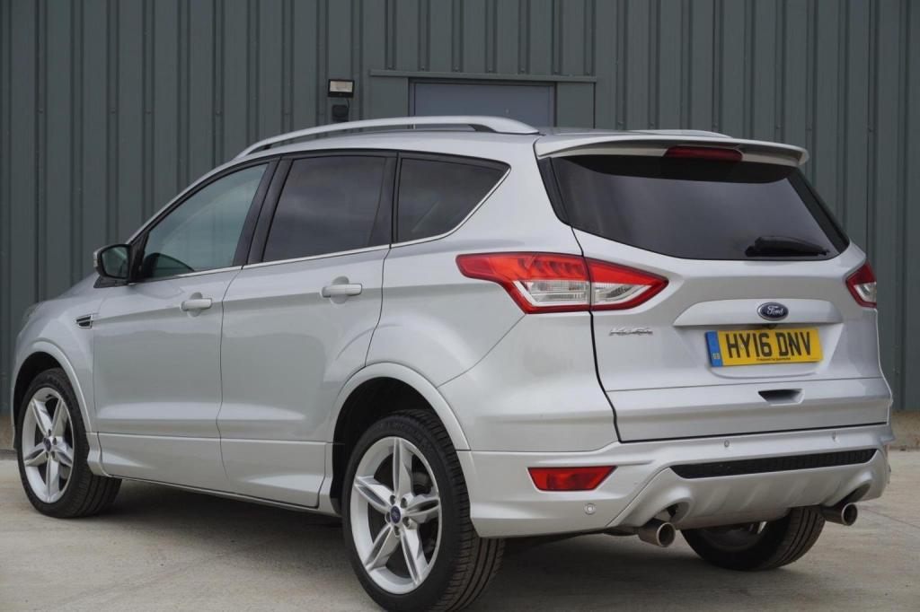FORD KUGA