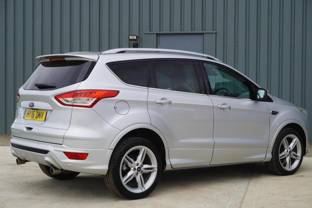 FORD KUGA
