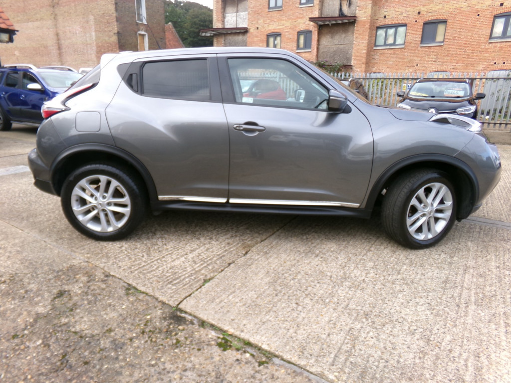 NISSAN JUKE
