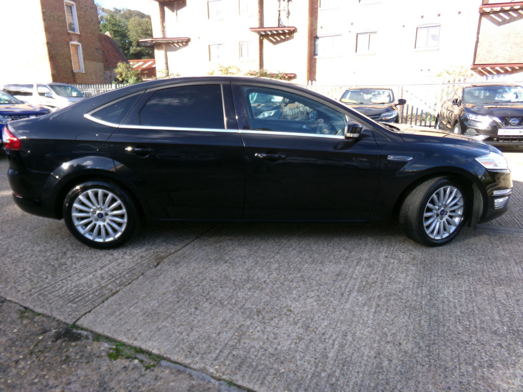 FORD MONDEO