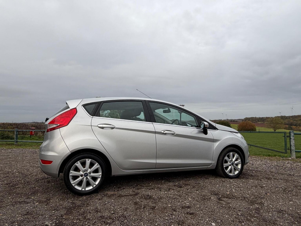FORD FIESTA